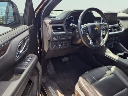 Used 2024 Chevrolet Tahoe LT w/ LT Signature Package RWD image 5