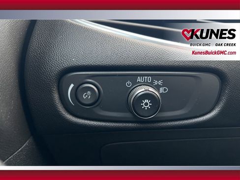 Used 2024 Chevrolet Malibu LT image 16