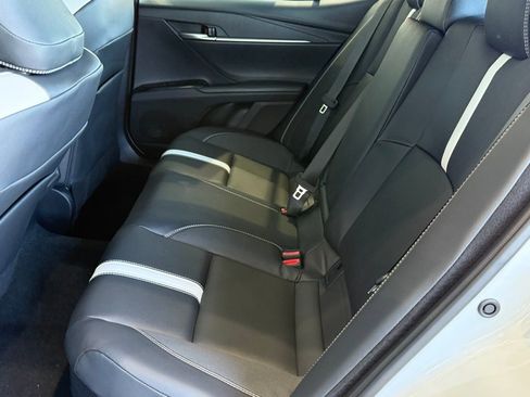 New 2026 Toyota Camry Hybrid image 28