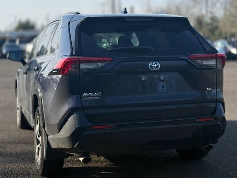 Used 2023 Toyota RAV4 SE w/ Weather & Moonroof Package image 3