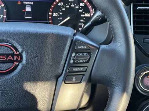 Used 2023 Nissan Titan PRO-4X w/ Pro-4x Convenience Package image 10