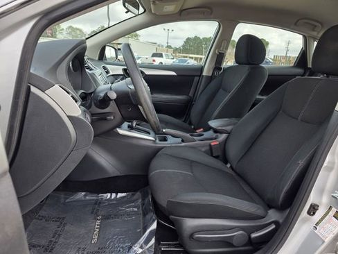 Used 2017 Nissan Sentra S image 11