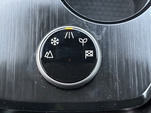 Certified 2023 Nissan Rogue SV image 31