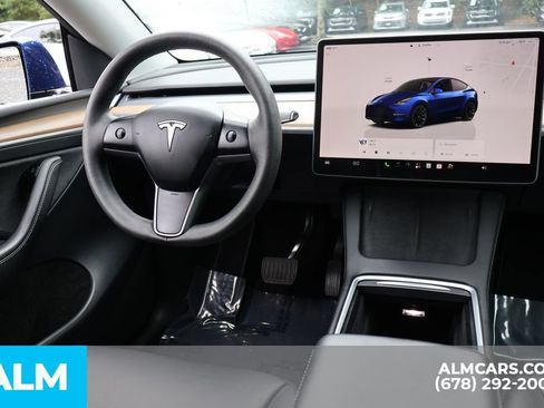 Used 2023 Tesla Model Y Long Range AWD/4WD image 26