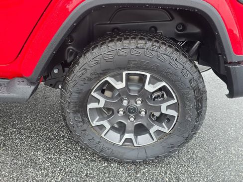 New 2025 Jeep Wrangler Sahara image 7