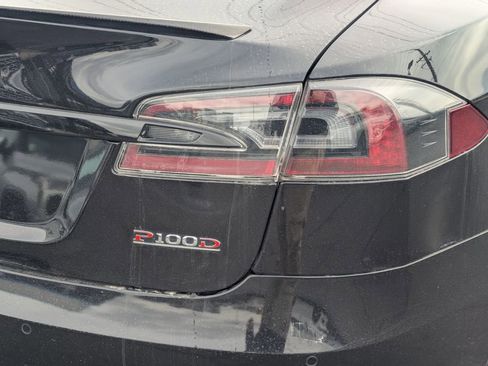 Used 2016 Tesla Model S Performance image 5