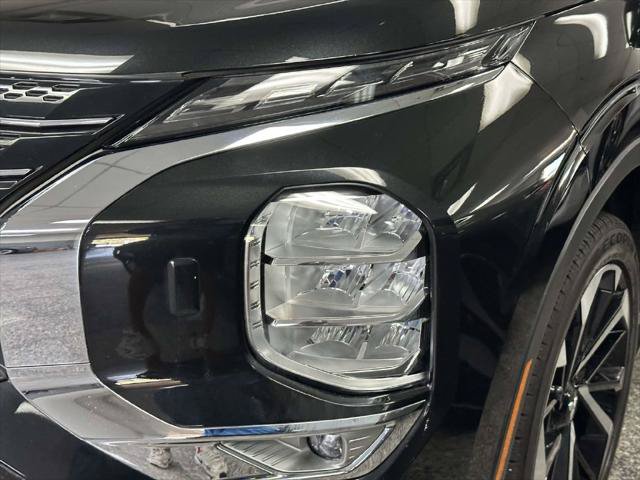 Used 2024 Mitsubishi Outlander SE AWD/4WD image 7