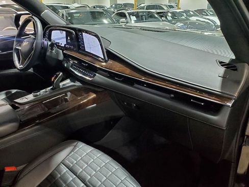 Used 2023 Cadillac Escalade Sport Platinum image 15