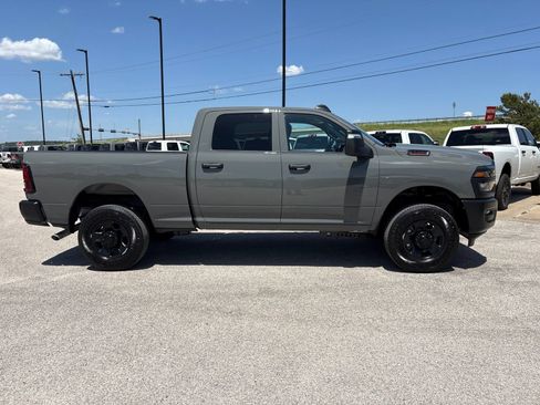 New 2026 RAM 2500 Tradesman AWD/4WD image 7