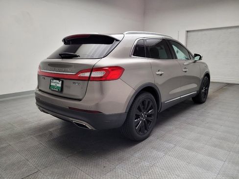 Used 2016 Lincoln MKX Reserve w/ Luxury Package AWD/4WD image 9