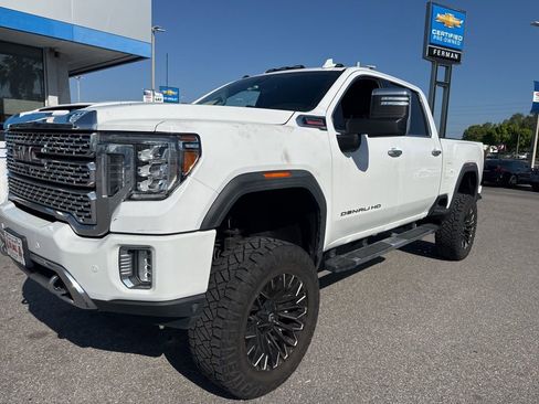 Used 2020 GMC Sierra 3500 Denali w/ Denali Ultimate Package image 8