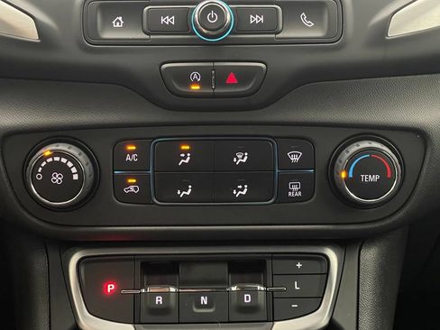 Used 2024 GMC Terrain SLE FWD image 23