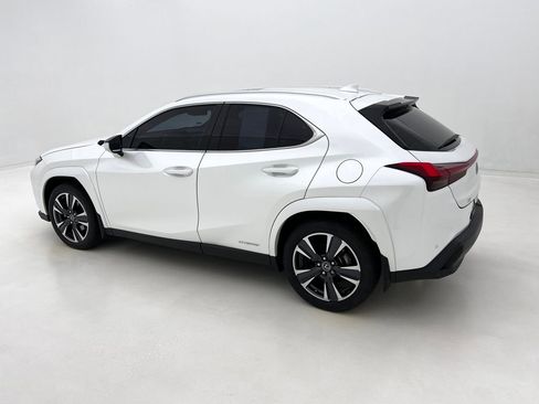 Certified 2022 Lexus UX 250h w/ Premium Package AWD/4WD image 16