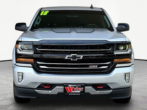 Used 2018 Chevrolet Silverado 1500 LT w/ Redline Edition AWD/4WD image 2