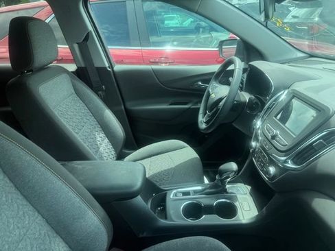 Used 2024 Chevrolet Equinox LT FWD image 5