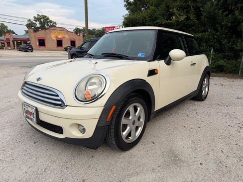 Used 2008 MINI Cooper Hardtop FWD image 1