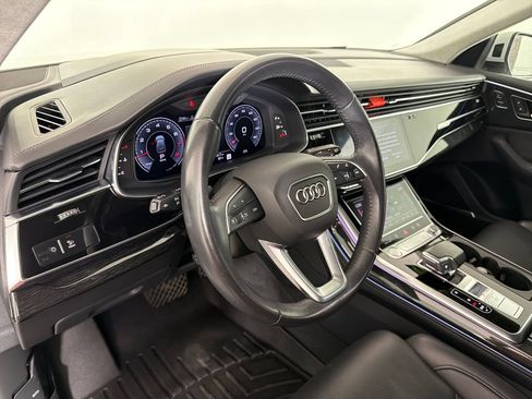 Used 2020 Audi Q8 Prestige w/ Prestige Package AWD/4WD image 13