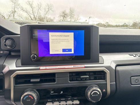 New 2025 Toyota Tacoma SR5 RWD image 19