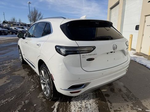 Used 2022 Buick Envision Avenir w/ Technology Package II image 4