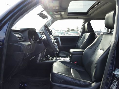 Used 2017 Toyota 4Runner TRD Off-Road Premium image 18