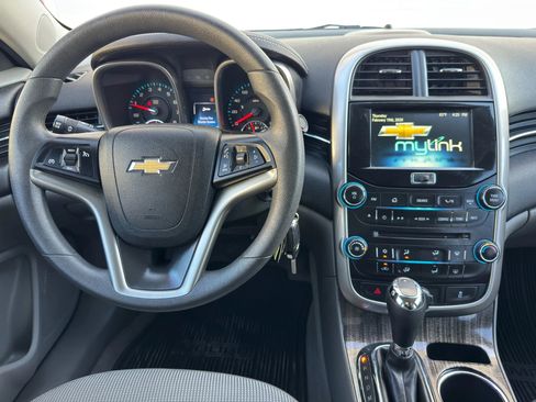 Used 2016 Chevrolet Malibu LT image 20