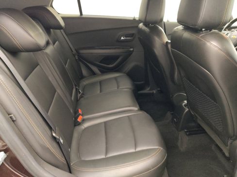 Used 2020 Chevrolet Trax Premier AWD/4WD image 19