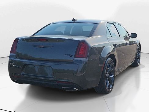 Used 2023 Chrysler 300 S RWD image 6