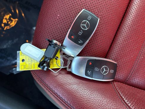 Used 2019 Mercedes-Benz C 300 4MATIC Coupe image 9