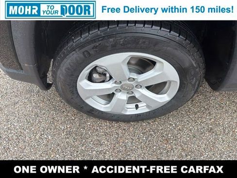Used 2020 Jeep Compass Latitude w/ Cold Weather Group AWD/4WD image 9