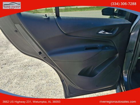 Used 2020 Chevrolet Equinox LT image 17