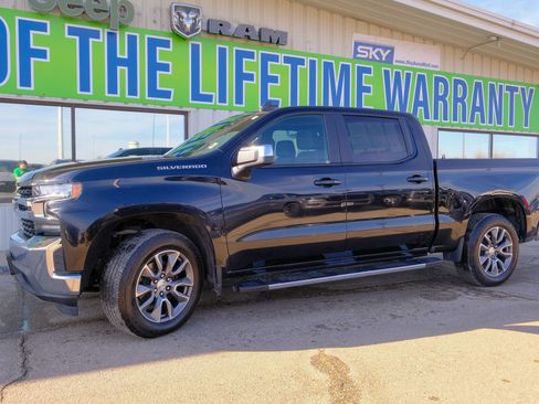 Used 2021 Chevrolet Silverado 1500 LT w/ All Star Edition Plus image 2
