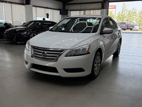Used 2015 Nissan Sentra S image 4