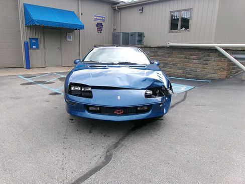 Used 1996 Chevrolet Camaro RS RWD image 3
