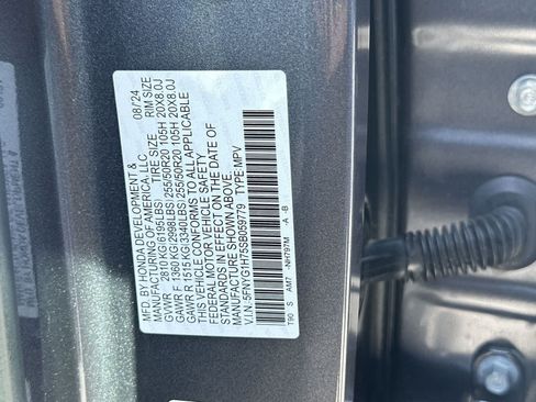 Used 2025 Honda Pilot Touring image 26