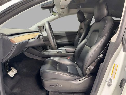 Used 2021 Tesla Model Y Performance image 15