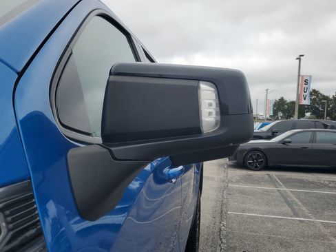 Used 2023 GMC Sierra 1500 AT4 w/ AT4 Preferred Package image 4