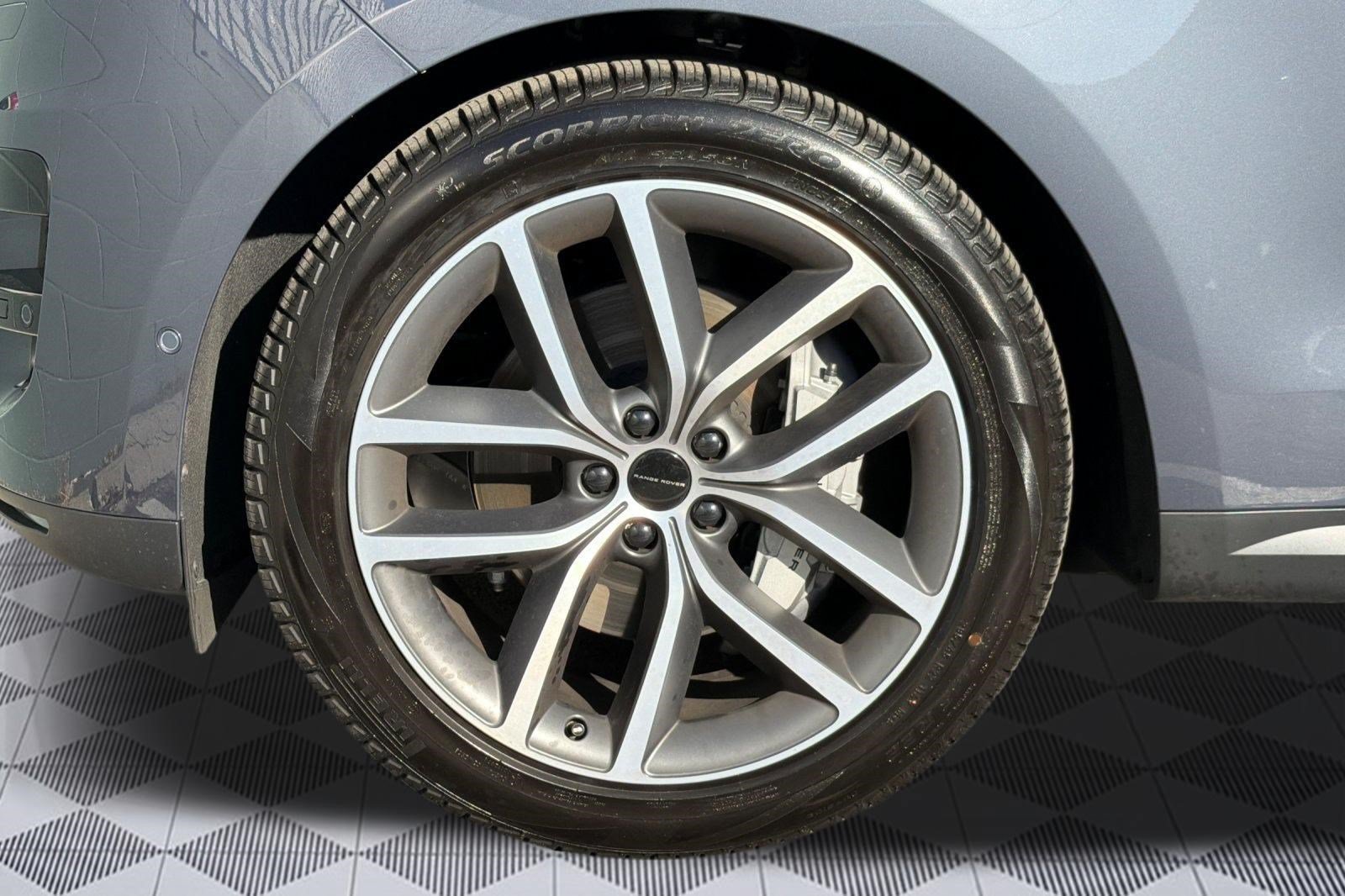 New 2027 Land Rover Range Rover Sport SE AWD/4WD image 11