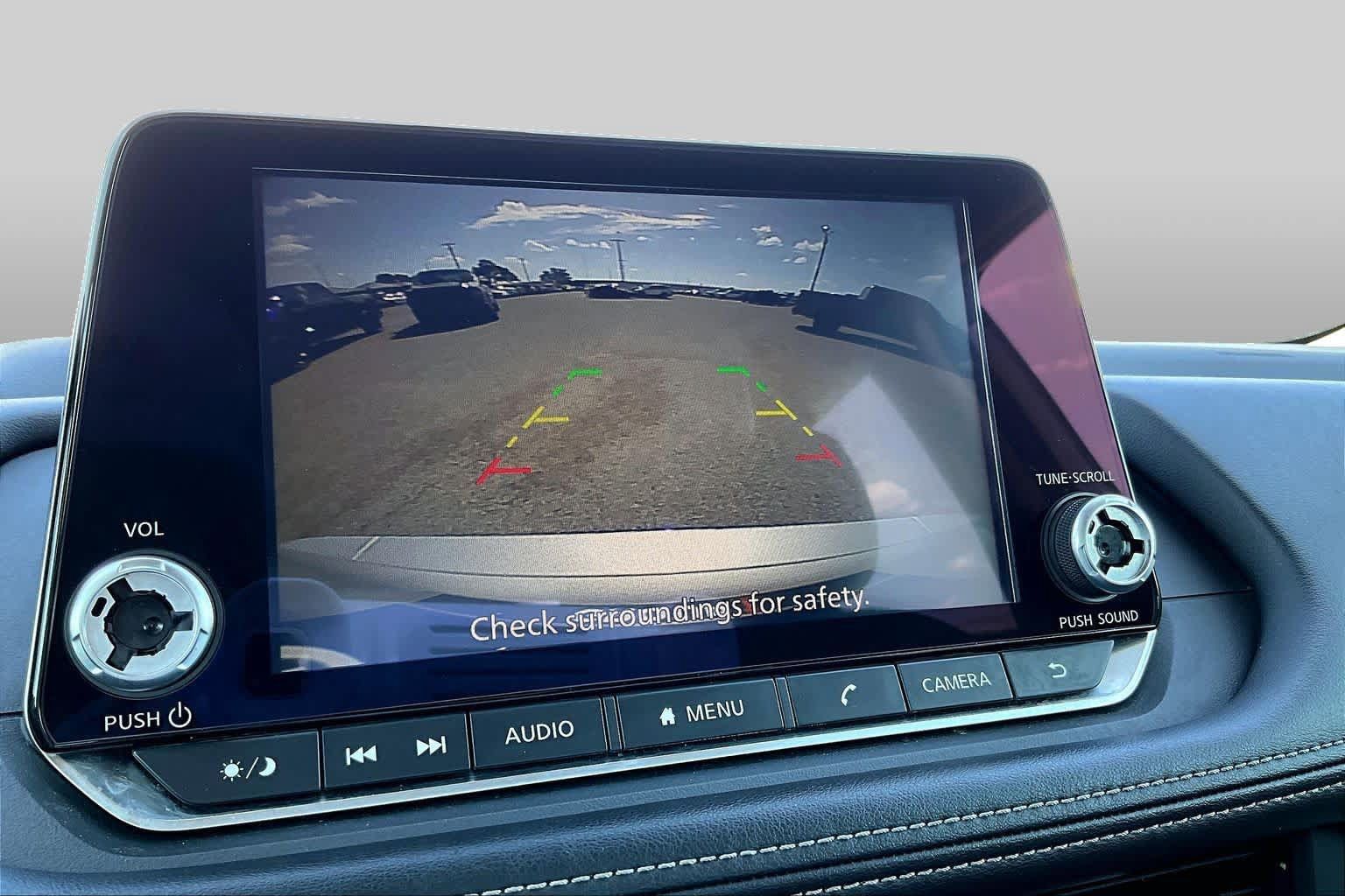 Used 2025 Nissan Rogue SV AWD/4WD image 27