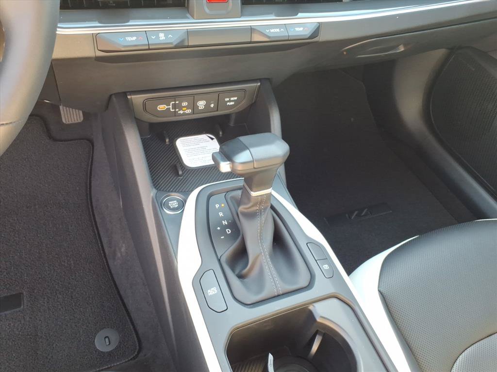 New 2026 Kia K4 GT-Line w/ GT-Line Premium Package FWD image 24