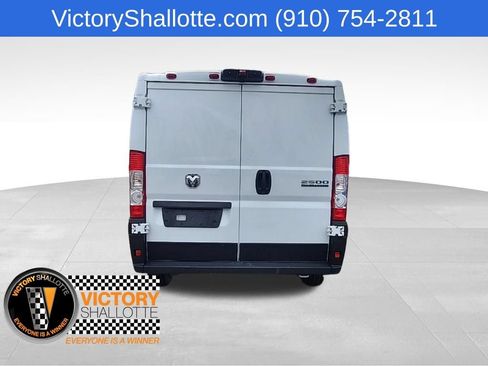 Used 2025 RAM ProMaster 2500 w/ Convenience Group FWD image 16