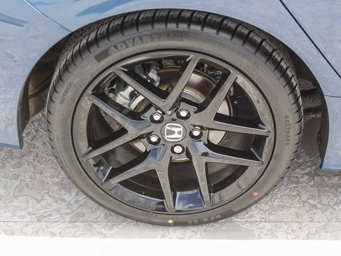 Certified 2025 Honda Civic Sport image 9