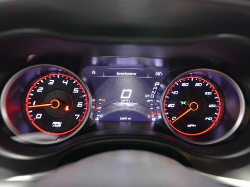 Used 2022 Dodge Charger SXT RWD image 12