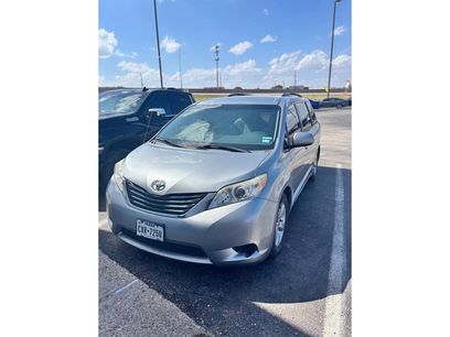 Used 2014 Toyota Sienna LE