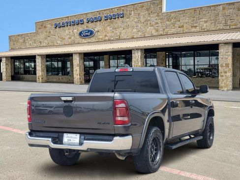 Used 2019 RAM 1500 Laramie AWD/4WD image 5