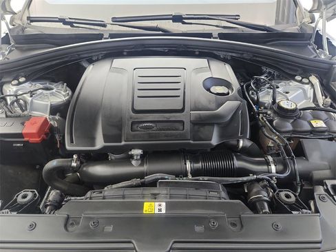 Used 2019 Land Rover Range Rover Velar R-Dynamic SE image 42