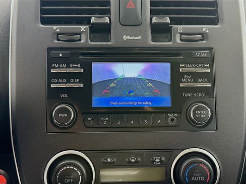 Used 2014 Nissan Leaf S w/ Charge Package image 21