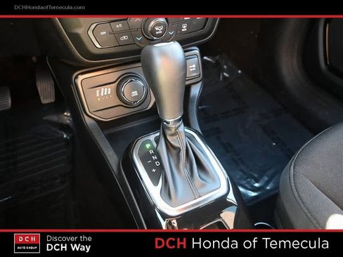 Used 2022 Jeep Renegade Altitude image 11