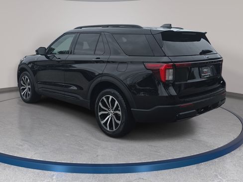 Used 2025 Ford Explorer ST-Line AWD/4WD image 7