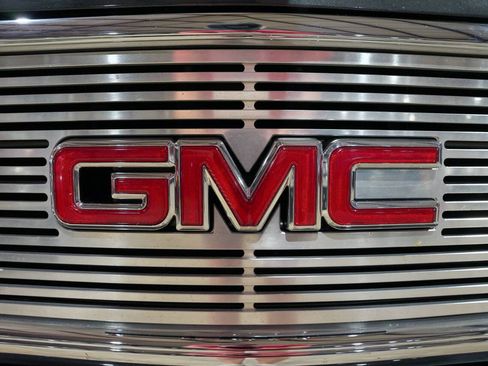 Used 2003 GMC Yukon SLT w/ 1SD Preferred Equipment Group AWD/4WD image 21