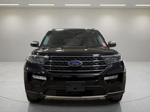 Used 2022 Ford Explorer XLT w/ Equipment Group 202A image 19
